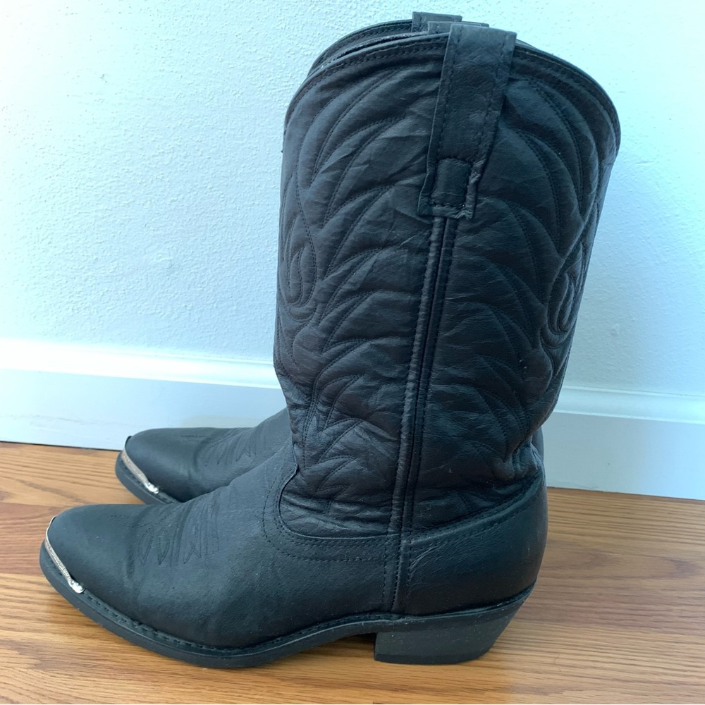 Men’s size 9D East Bound Laredo boots